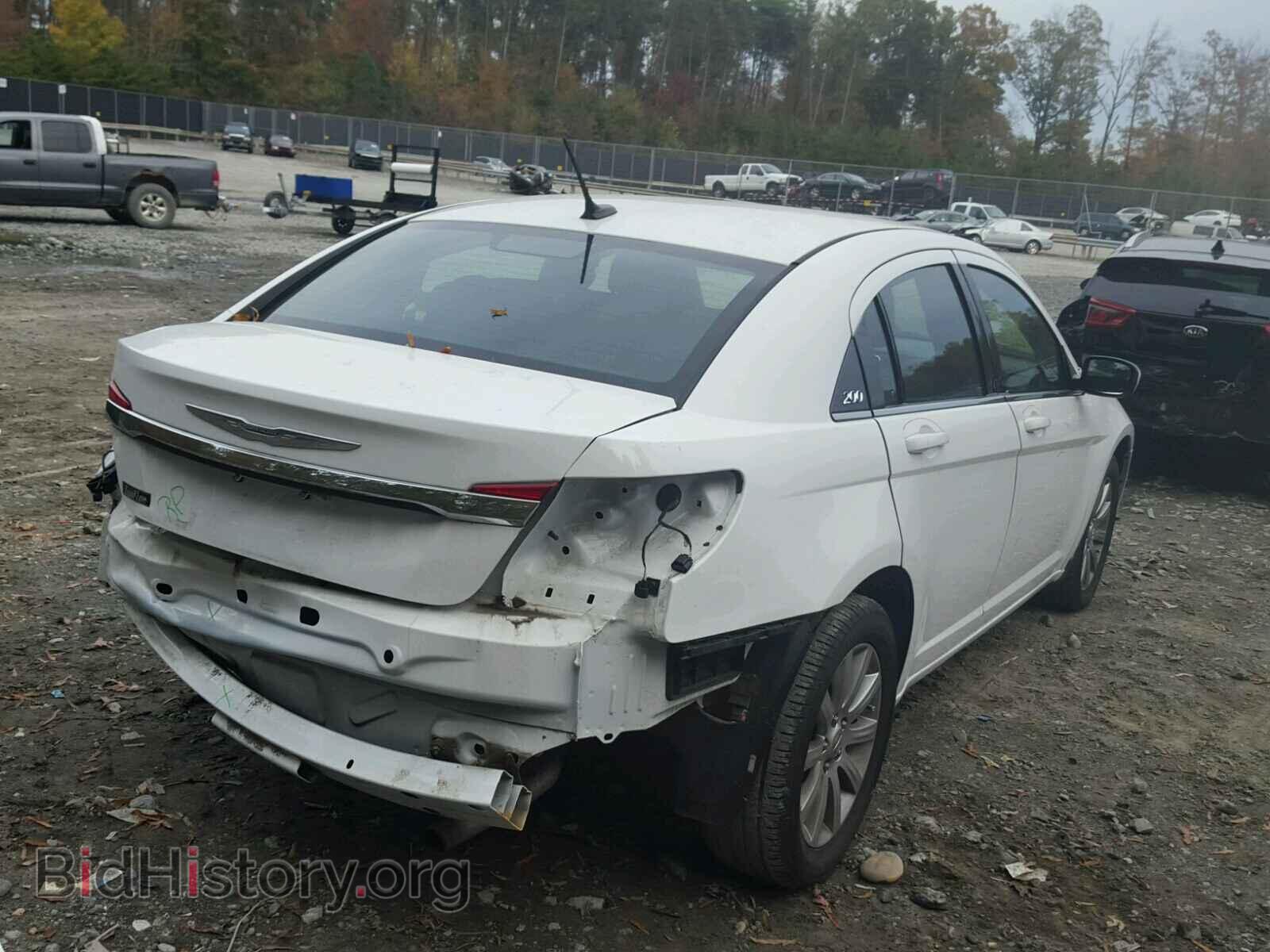 2013 CHRYSLER 200 - VIN: 1C3CCBBB0DN696046 - Фото 4