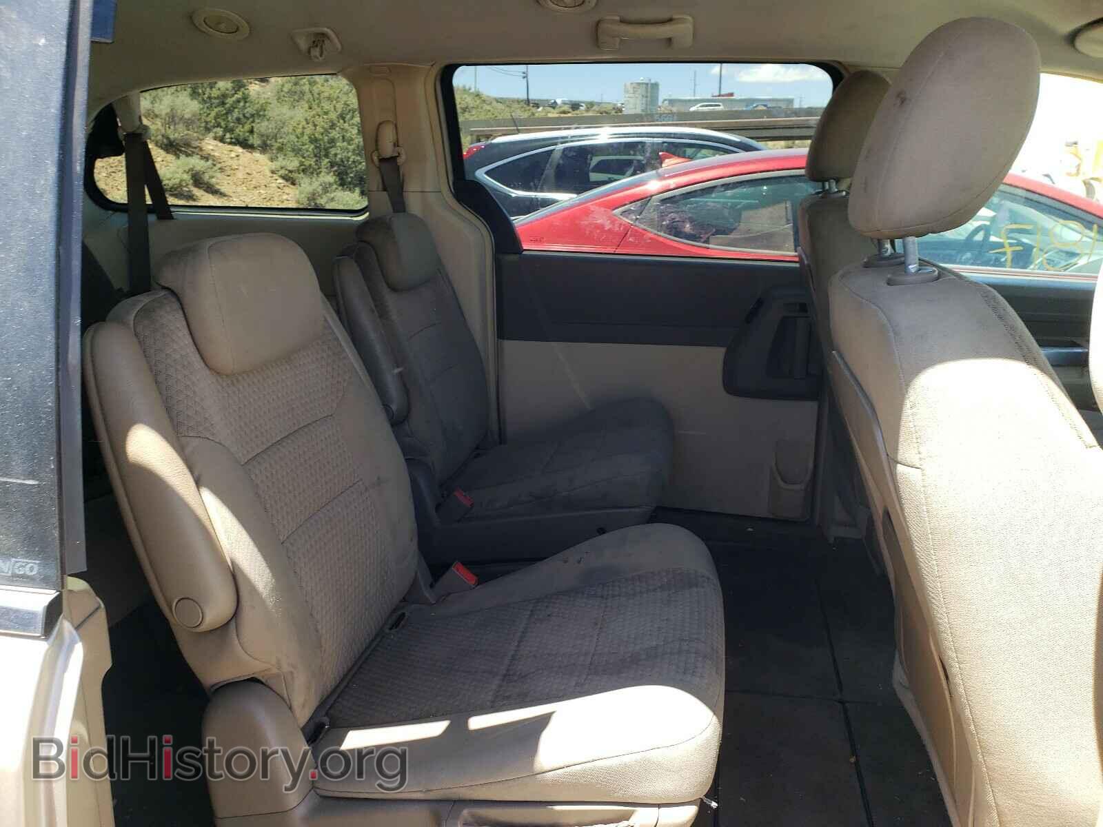 2008 CHRYSLER MINIVAN - VIN: 2A8HR54P28R710363 - Фото 6