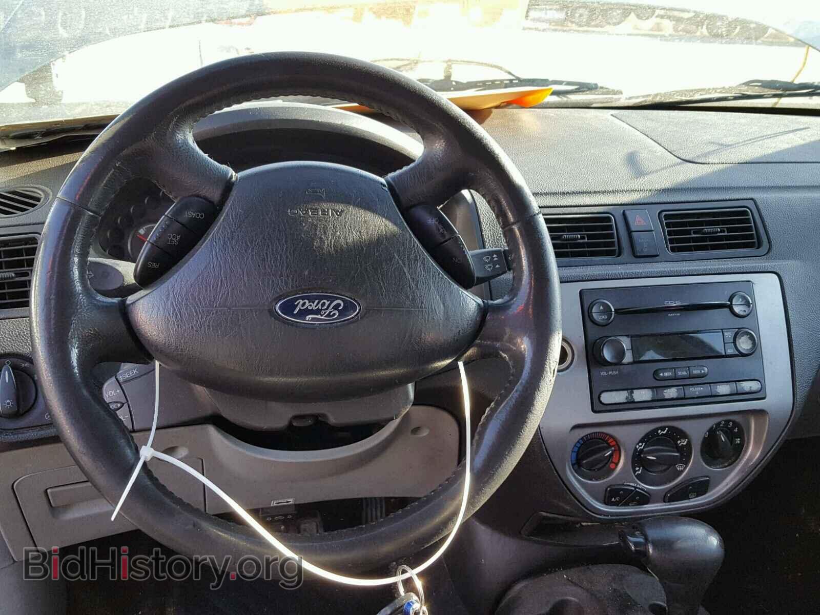 2005 FORD FOCUS - VIN: 3FAFP37N85R135538 - Фото 9