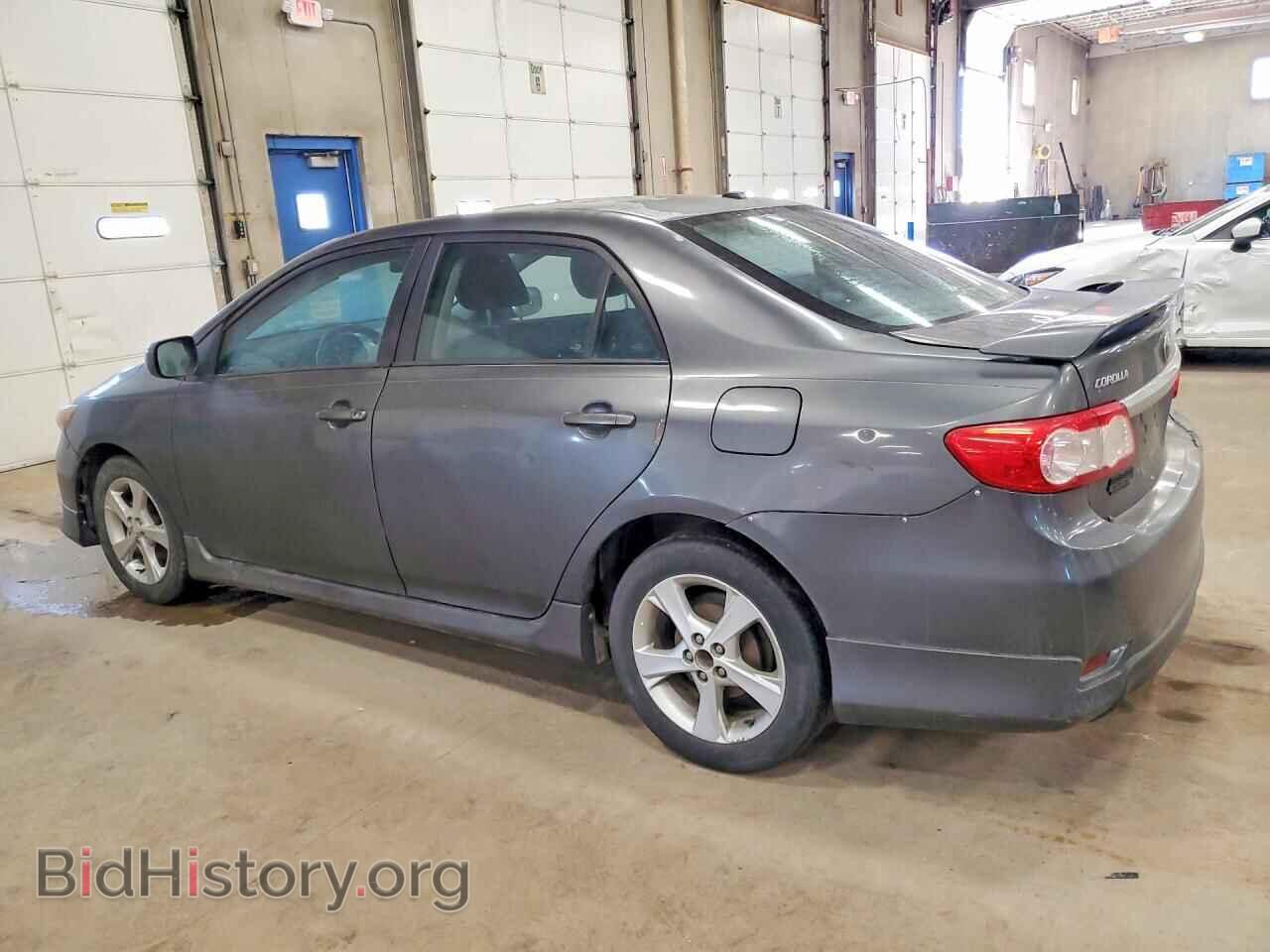 2011 TOYOTA COROLLA - VIN: 2T1BU4EEXBC579726 - Фото 2