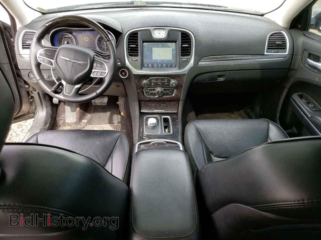 2017 CHRYSLER 300 - VIN: 2C3CCAKG0HH586991 - Фото 8