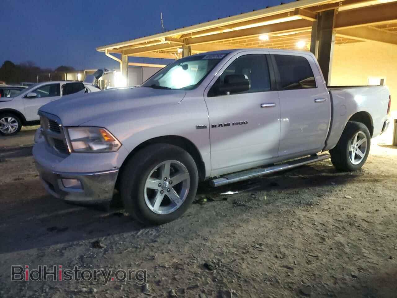 Photo 1D7RB1CT9BS677431 - DODGE All Models 2011