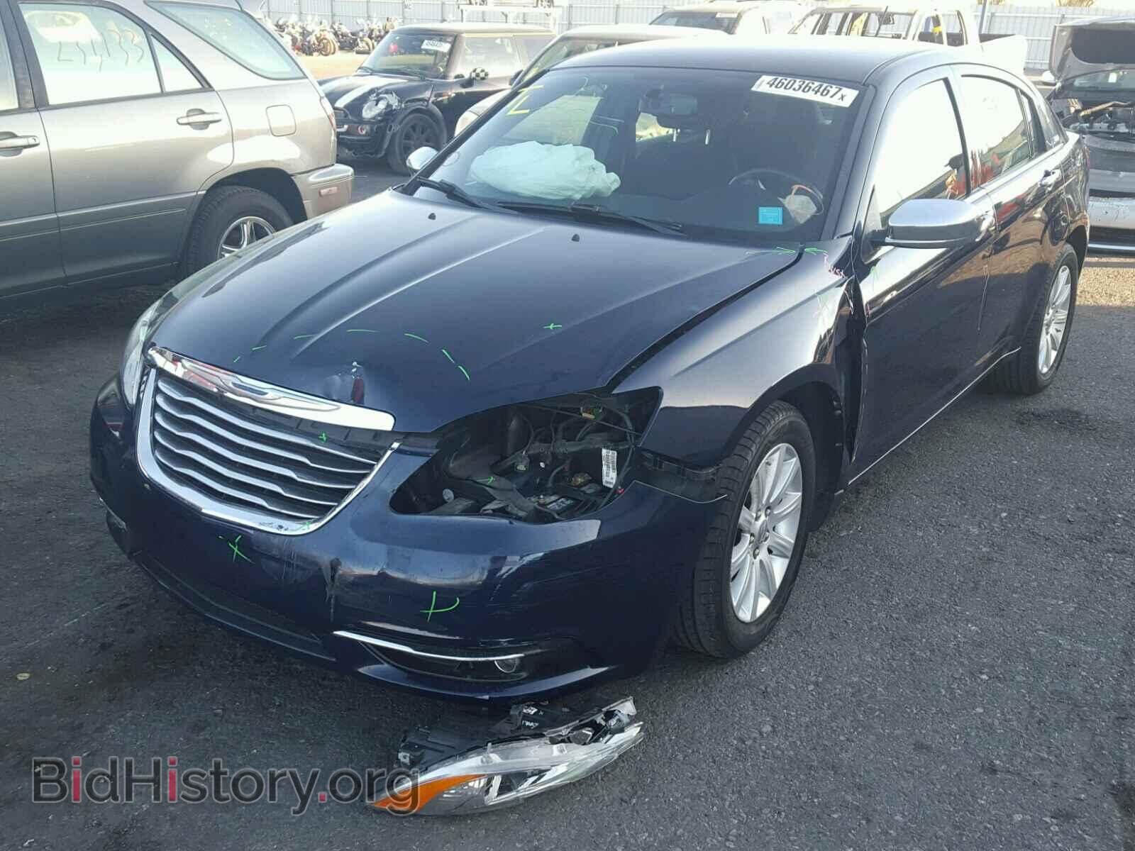 2013 CHRYSLER 200 - VIN: 1C3CCBCG5DN738852 - Фото 2