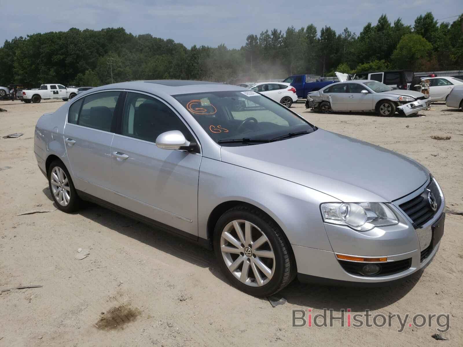 Photo WVWJK7AN7AE071735 - VOLKSWAGEN PASSAT 2010