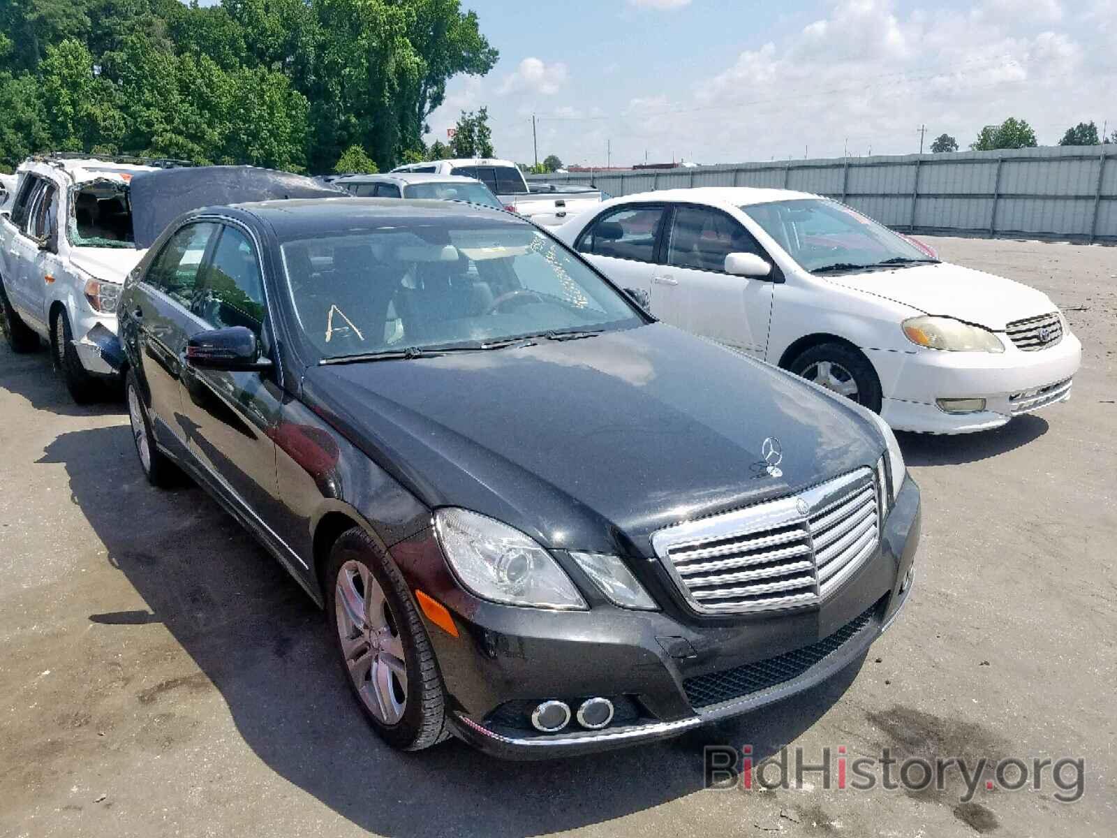 Photo WDDHF5GB2BA324575 - MERCEDES-BENZ E CLASS 2011