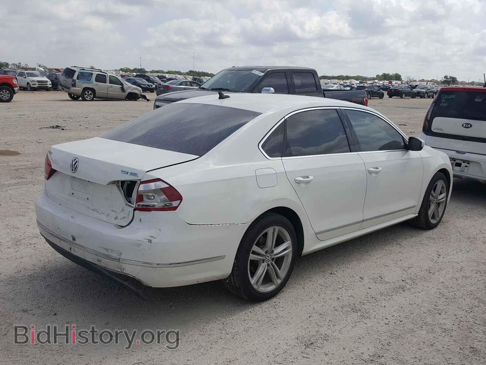 2013 VOLKSWAGEN PASSAT - VIN: 1VWCN7A36DC123724 - Photo 4