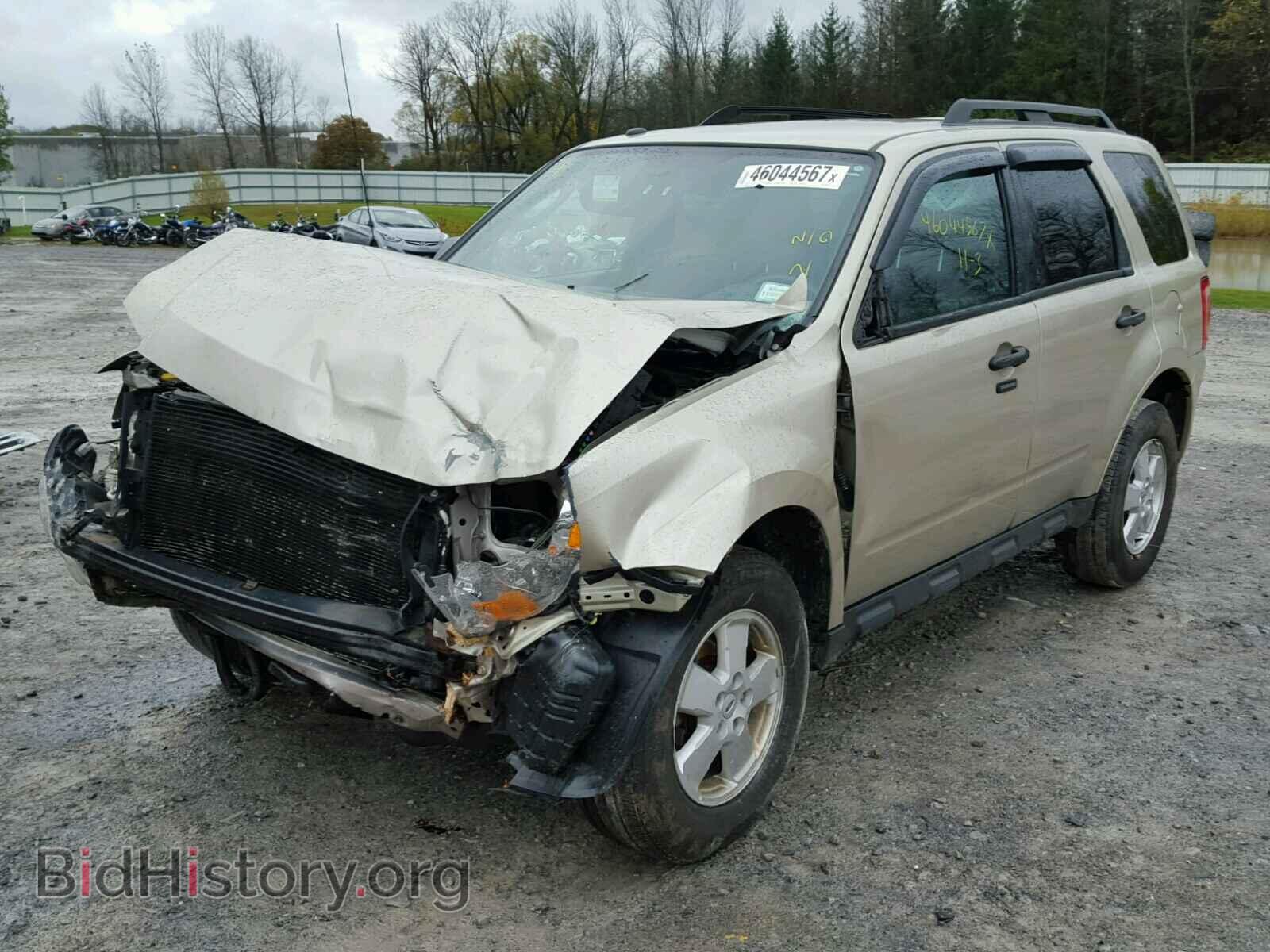 2011 FORD ESCAPE - VIN: 1FMCU0D72BKB89634 - Photo 2
