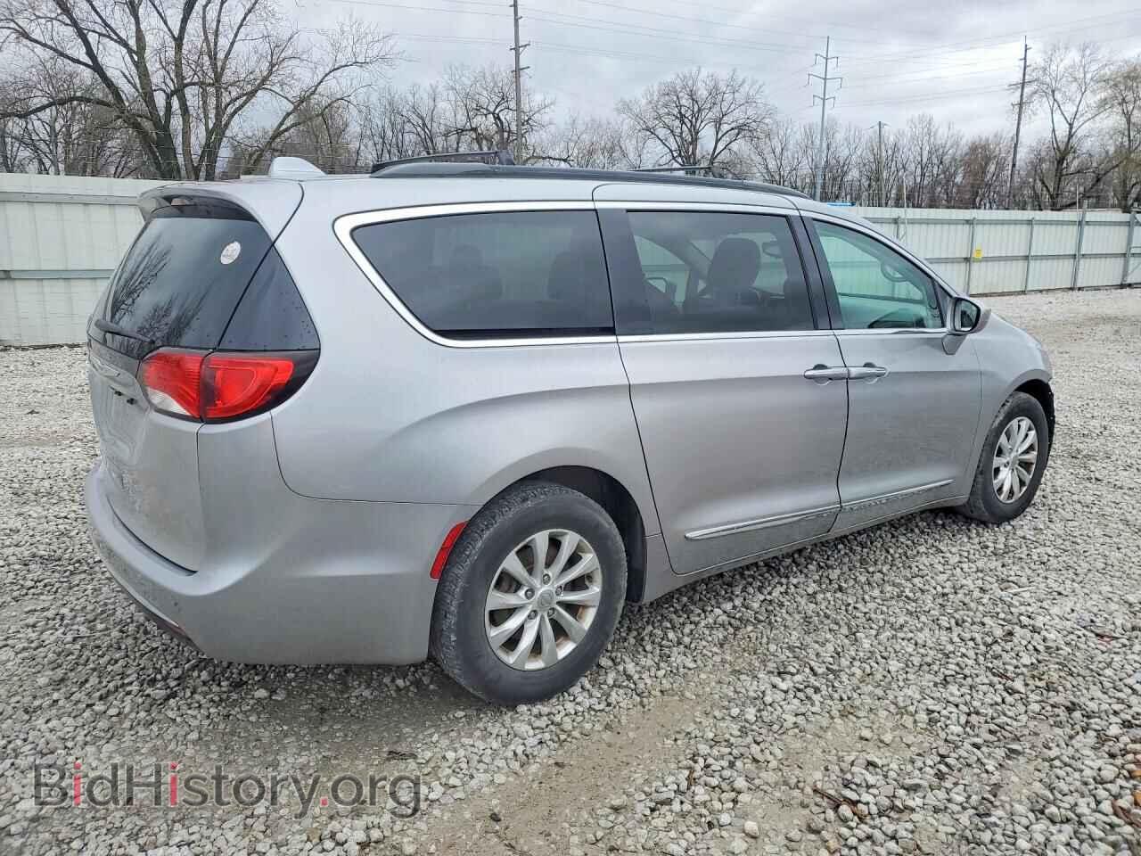 2017 CHRYSLER PACIFICA - VIN: 2C4RC1BG6HR734304 - Фото 3