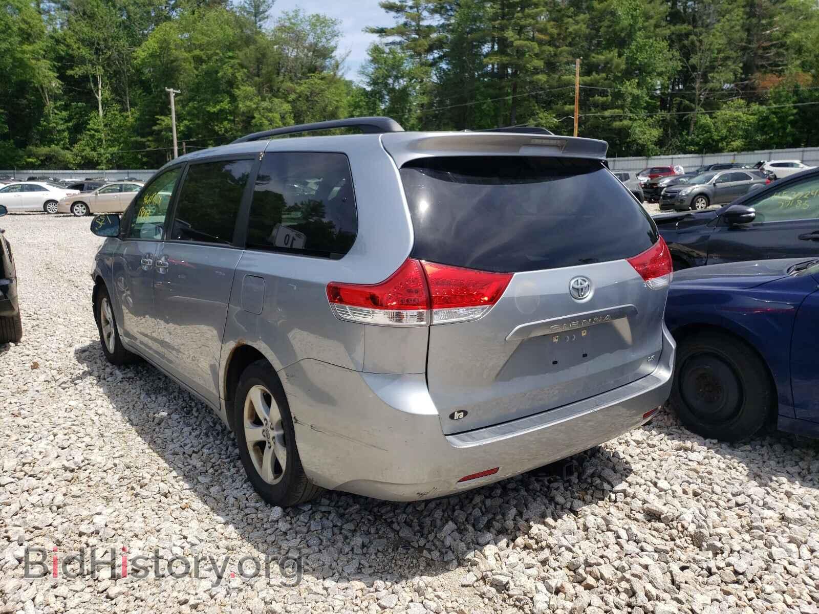 2011 TOYOTA SIENNA - VIN: 5TDKA3DC7BS004056 - Фото 3