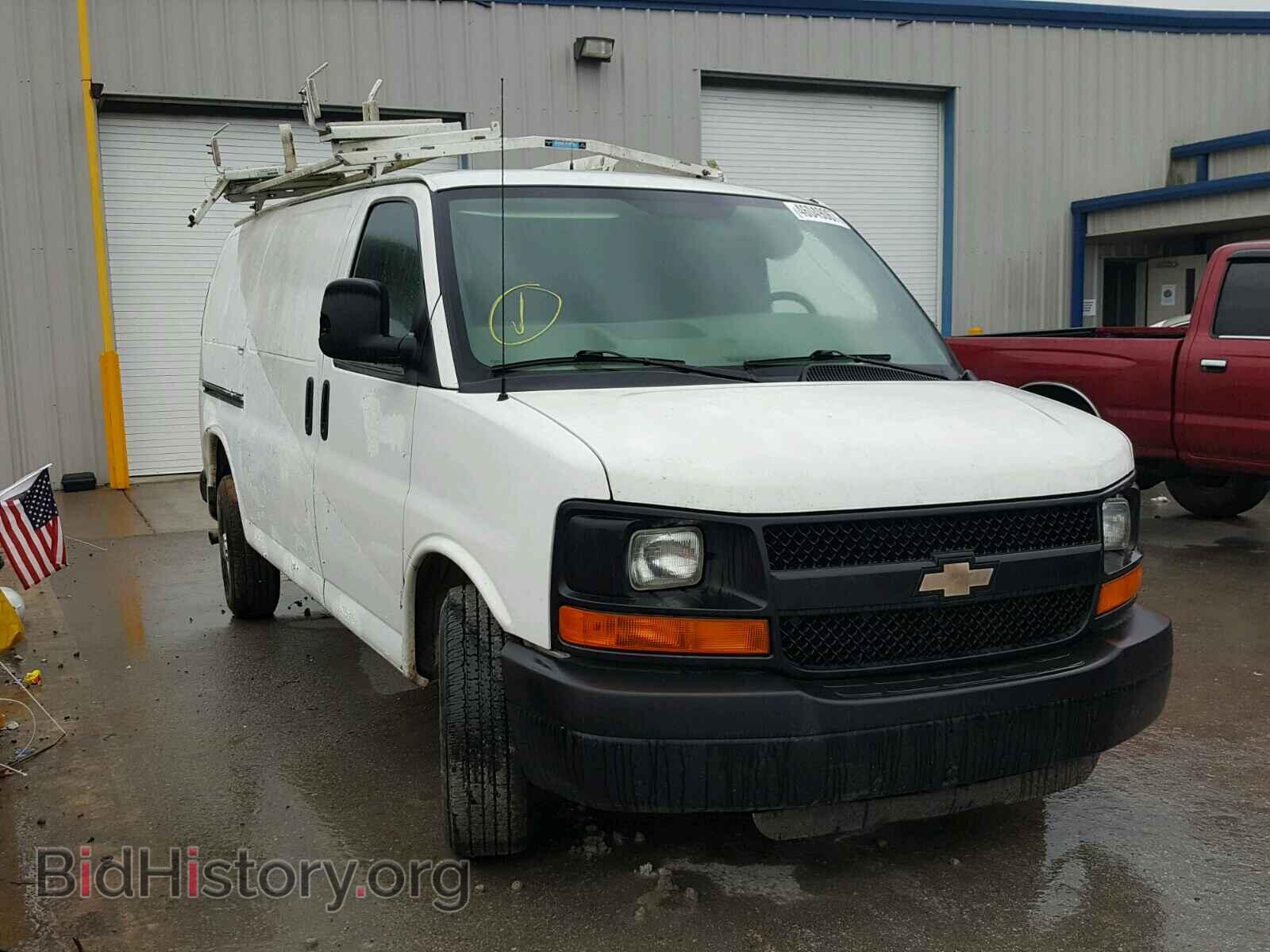 Photo 1GCWGFCA7C1176412 - CHEVROLET EXPRESS 2012