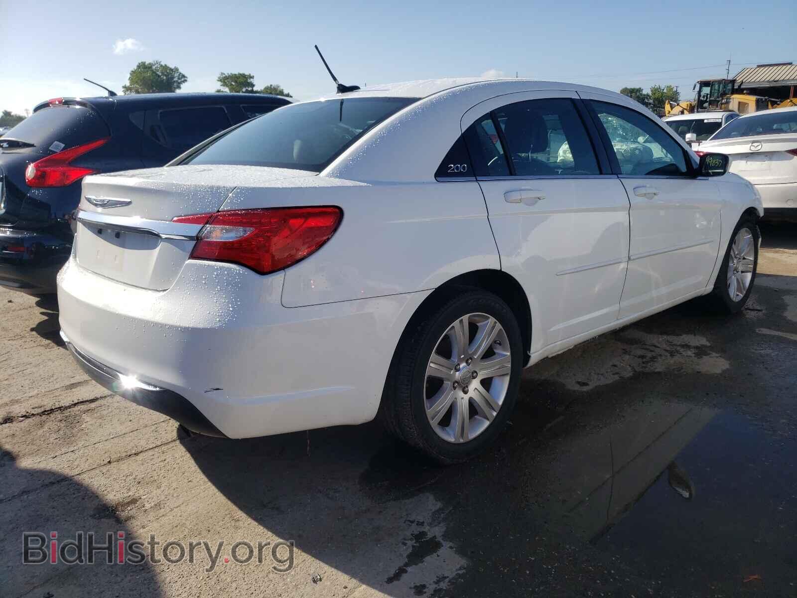 2012 CHRYSLER 200 - VIN: 1C3CCBAB8CN317553 - Фото 4