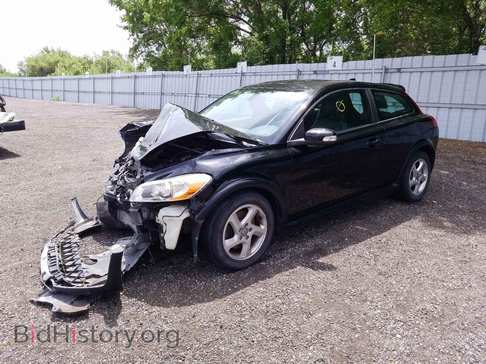 2012 VOLVO C30 - VIN: YV1672MK7C2287045 - Фото 2
