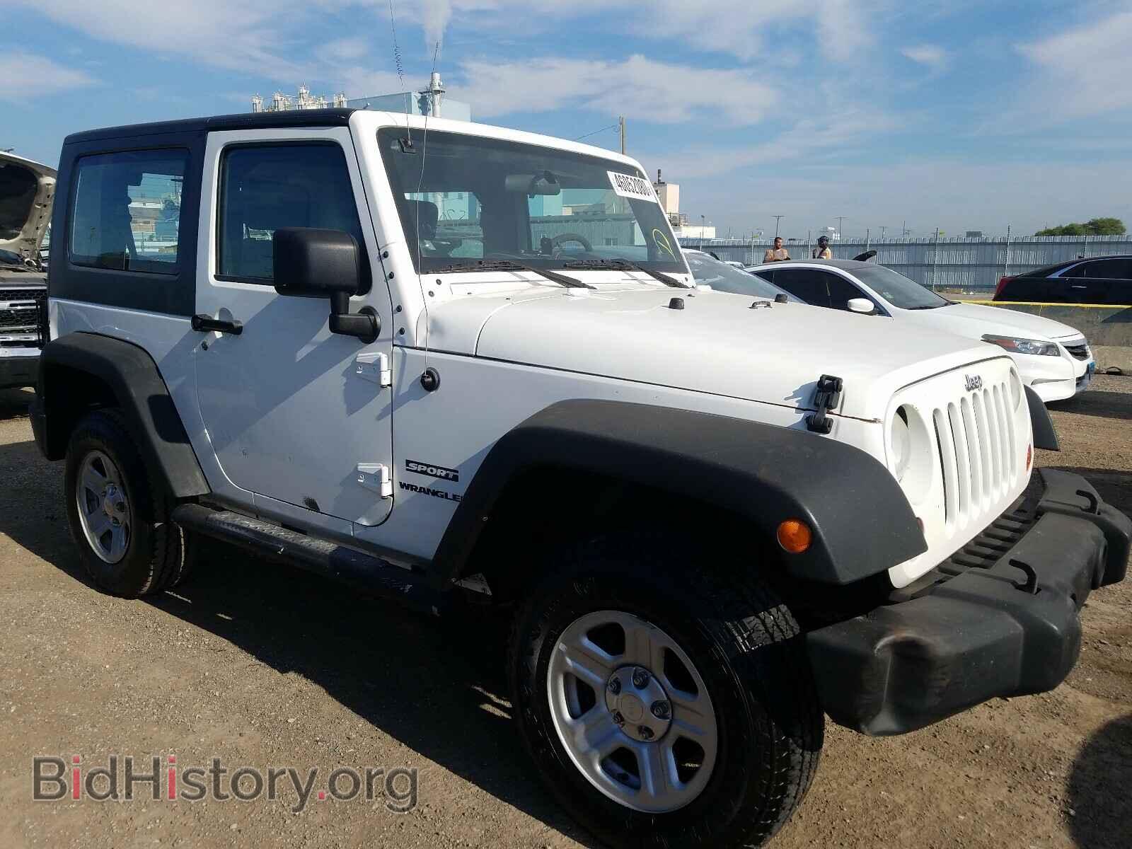 Фотография 1J4AA2D13AL217813 - JEEP WRANGLER 2010