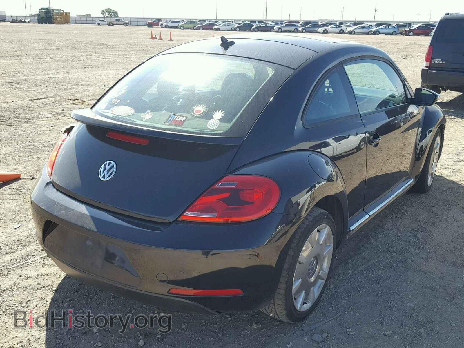 2013 VOLKSWAGEN BEETLE - VIN: 3VWJP7AT3DM679974 - Фото 4