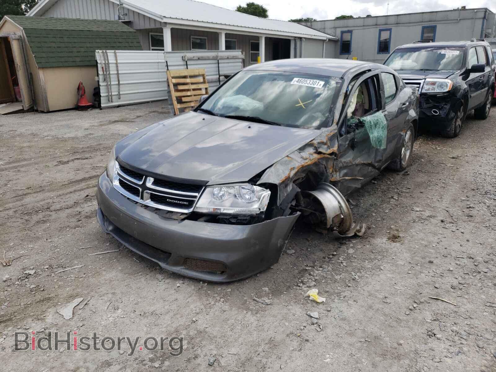 2011 DODGE AVENGER - VIN: 1B3BD1FB3BN620621 - Фото 2