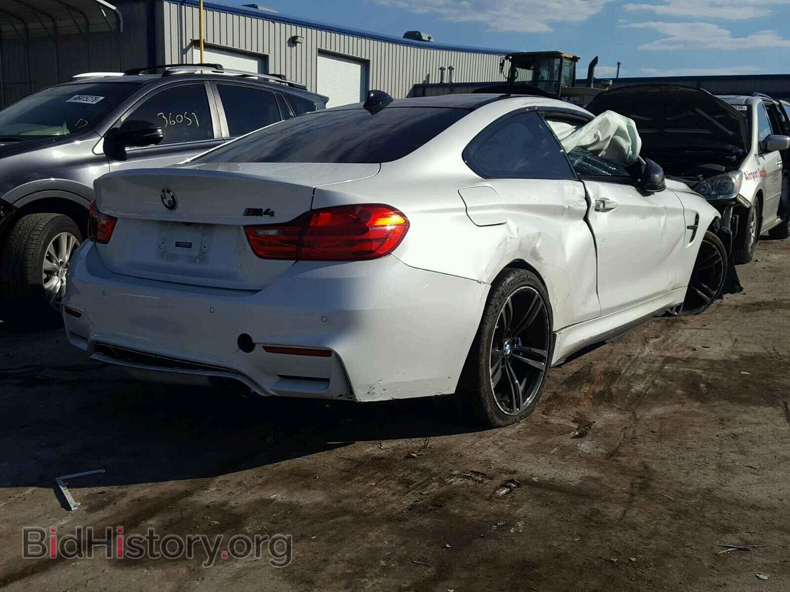 2015 BMW M4 - VIN: WBS3R9C57FK333915 - Фото 4