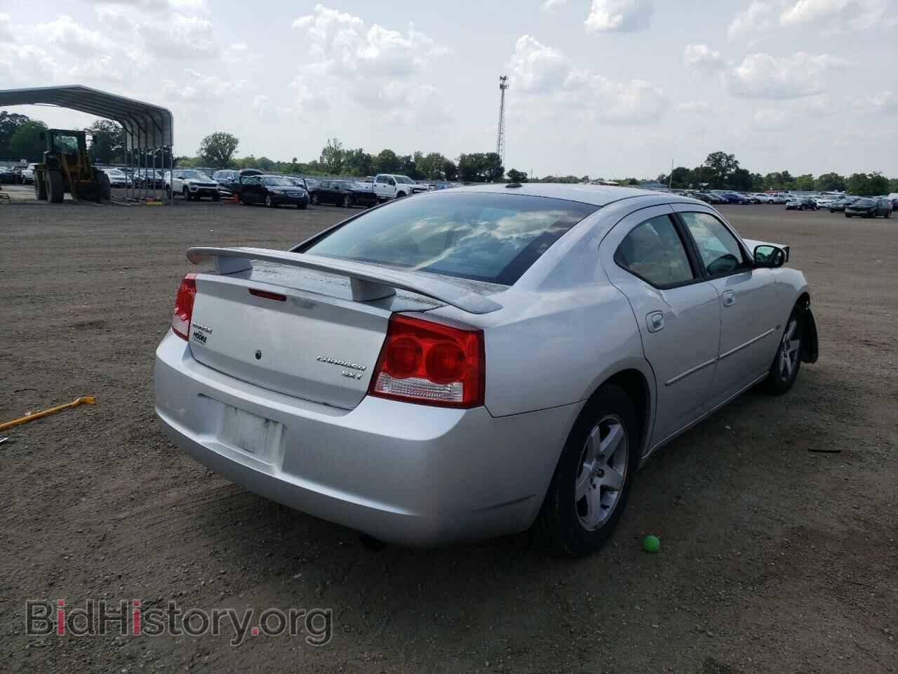 2010 DODGE CHARGER - VIN: 2B3CA3CV5AH247435 - Фото 4