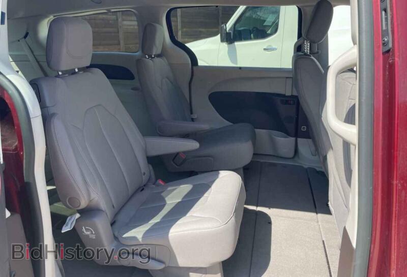 2020 Chrysler PACIFICA (VIN 2C4RC1FG4LR216128) — фото 6 из 10