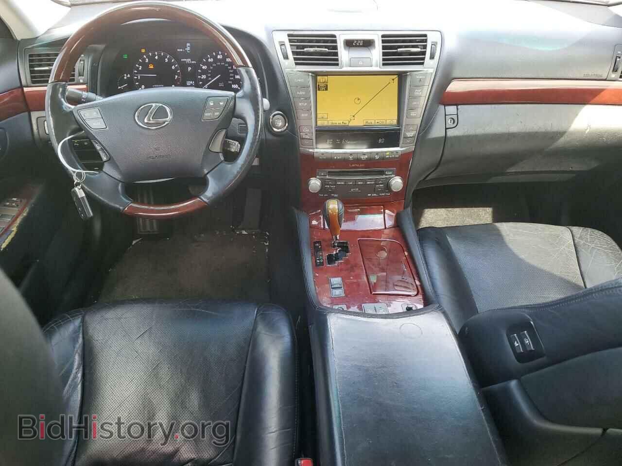 2010 LEXUS LS460 - VIN: JTHBL5EF1A5091745 - Photo 8