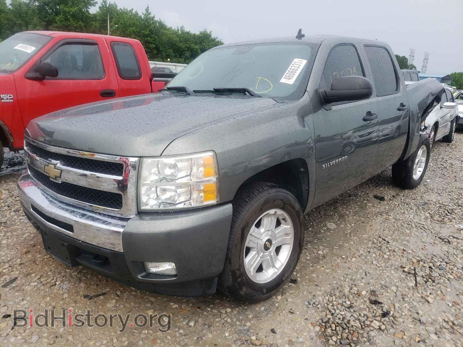 2011 CHEVROLET SILVERADO - VIN: 3GCPCSE00BG293665 - Фото 2