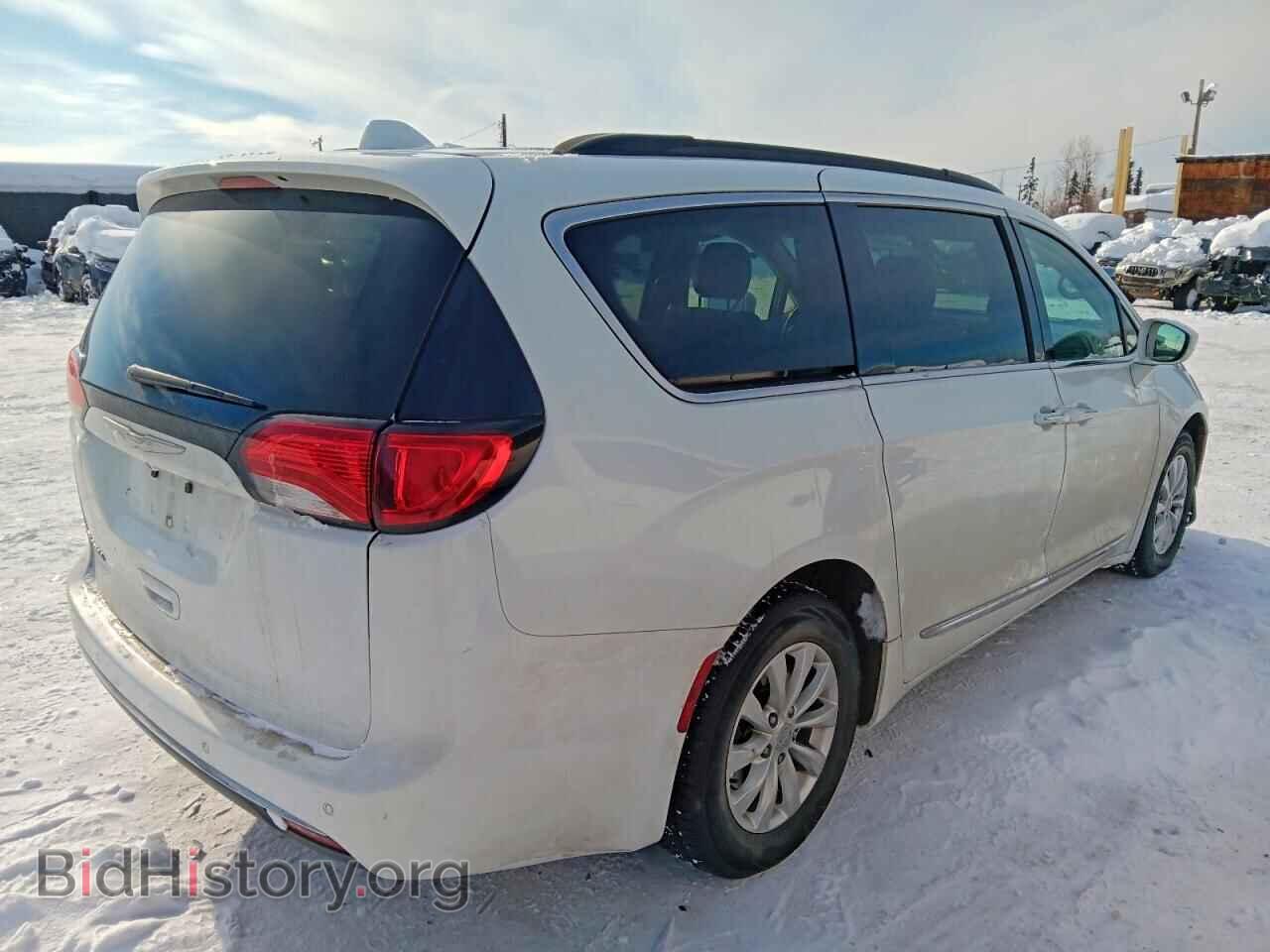 2017 CHRYSLER PACIFICA - VIN: 2C4RC1BG3HR642308 - Фото 3