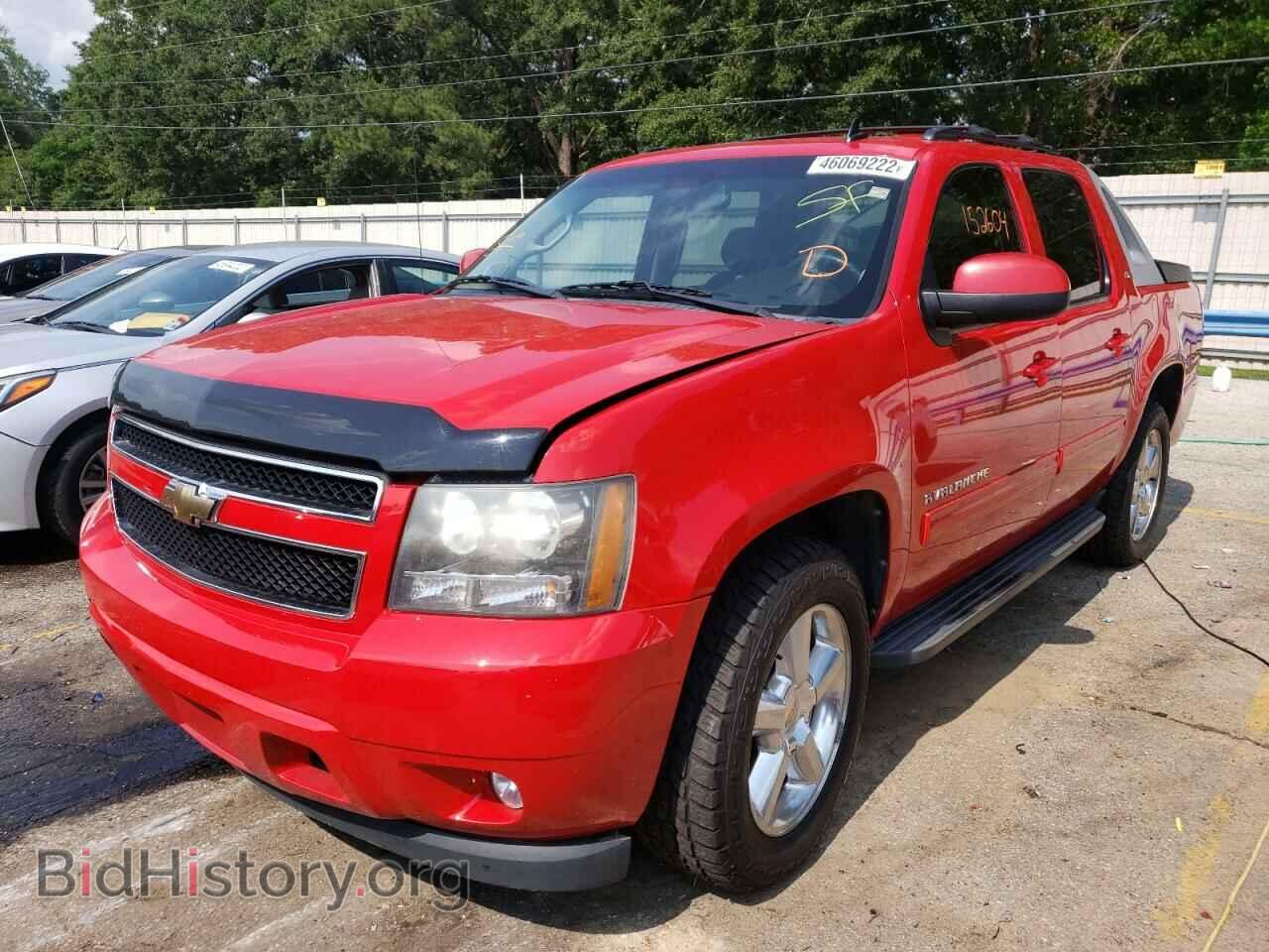 2011 CHEVROLET AVALANCHE - VIN: 3GNMCFE01BG385241 - Фото 2