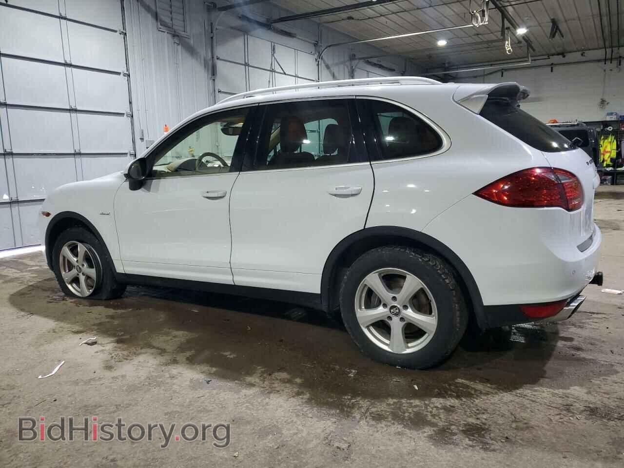 2014 PORSCHE CAYENNE - VIN: WP1AF2A29ELA41990 - Фото 2