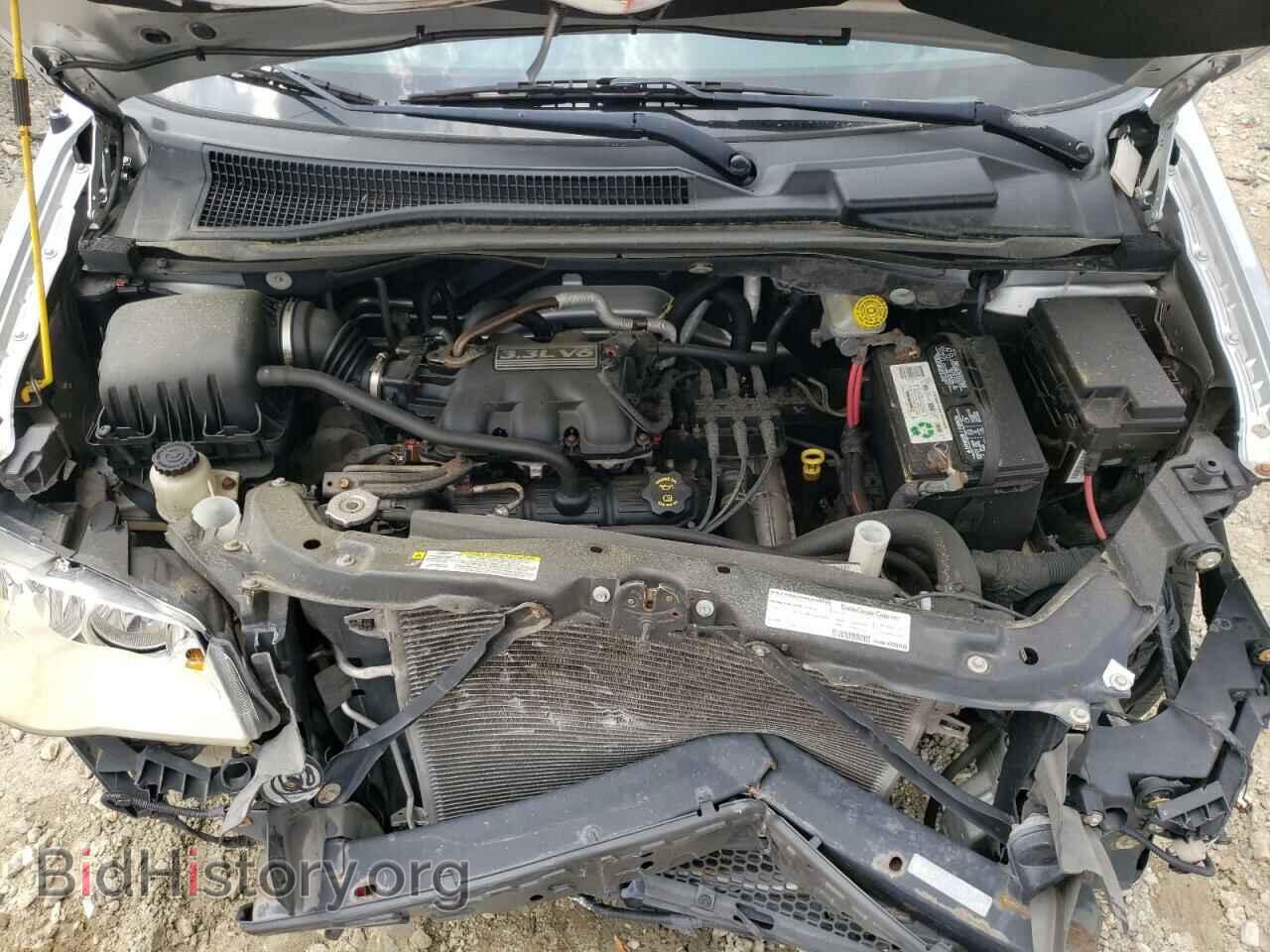 2008 CHRYSLER MINIVAN - VIN: 2A8HR44H28R658574 - Фото 7