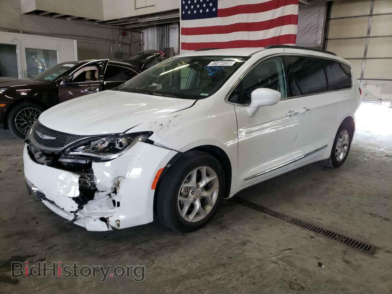 2017 CHRYSLER PACIFICA - VIN: 2C4RC1BG1HR668311 - Photo 2