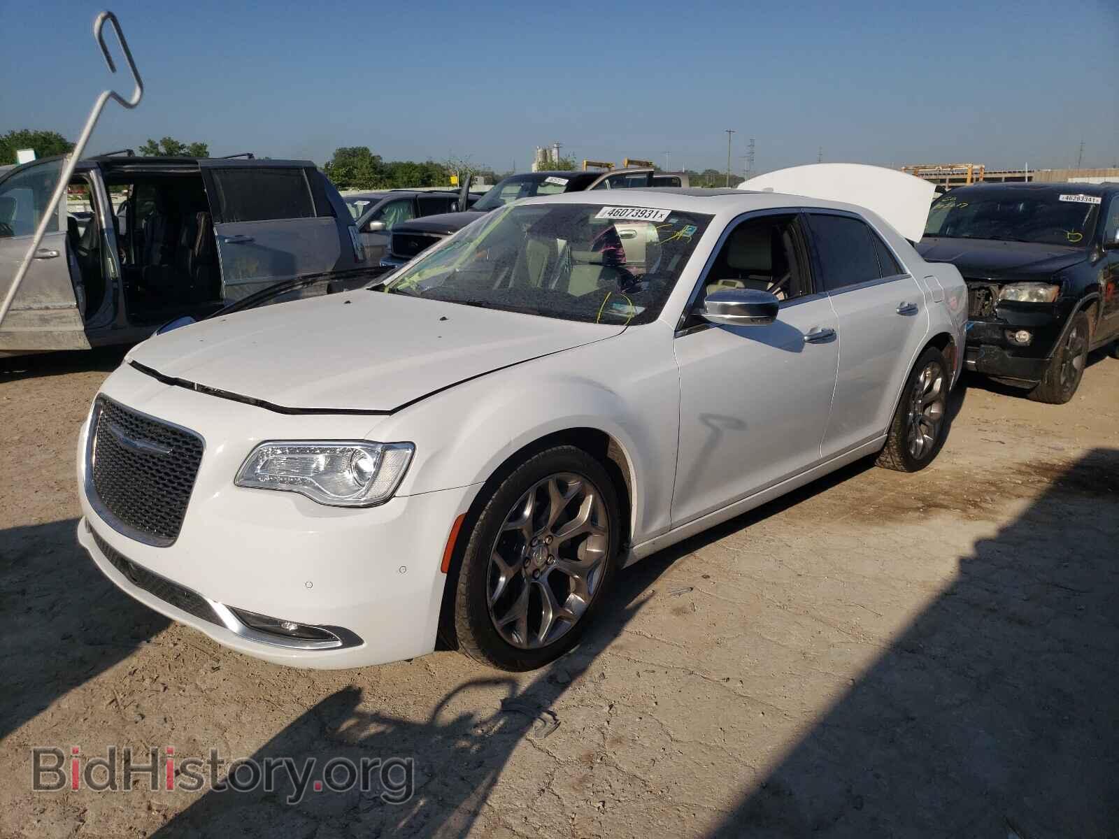 2017 CHRYSLER 300 - VIN: 2C3CCAPG6HH512337 - Фото 2