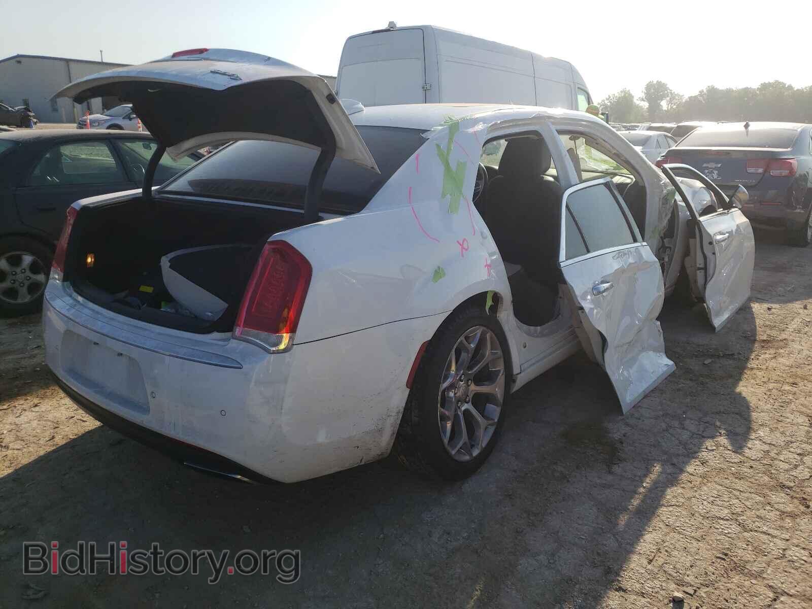 2017 CHRYSLER 300 - VIN: 2C3CCAPG6HH512337 - Фото 4