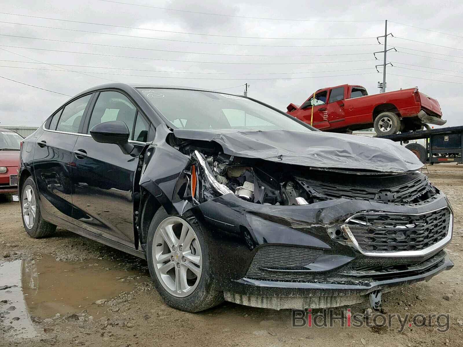 Photo 1G1BE5SM6J7236547 - CHEVROLET CRUZE 2018