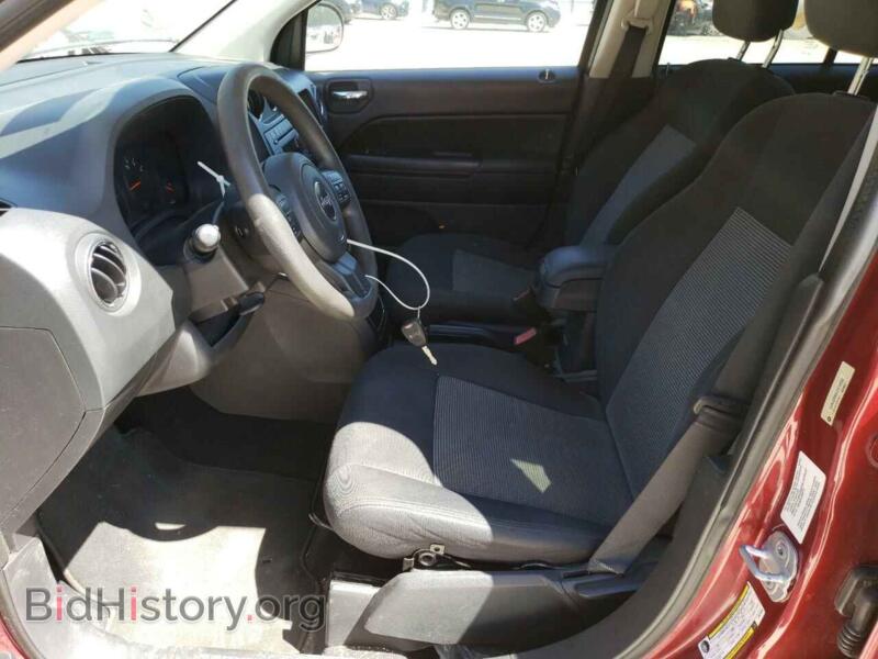 2012 Jeep COMPASS (VIN 1C4NJDBB6CD616050) — photo 7 of 13