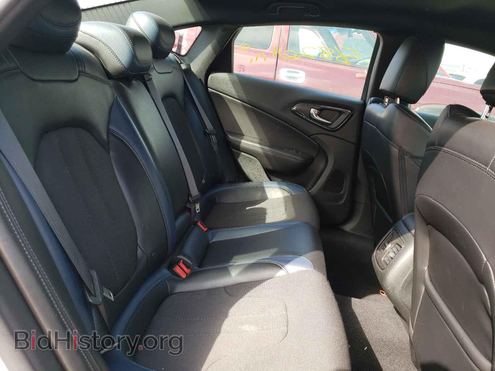 2015 CHRYSLER 200 - VIN: 1C3CCCDG9FN615899 - Фото 6