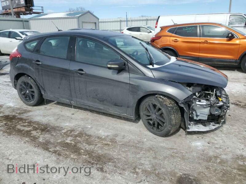2017 Ford FOCUS (VIN 1FADP3K25HL332979) — photo 4 of 12
