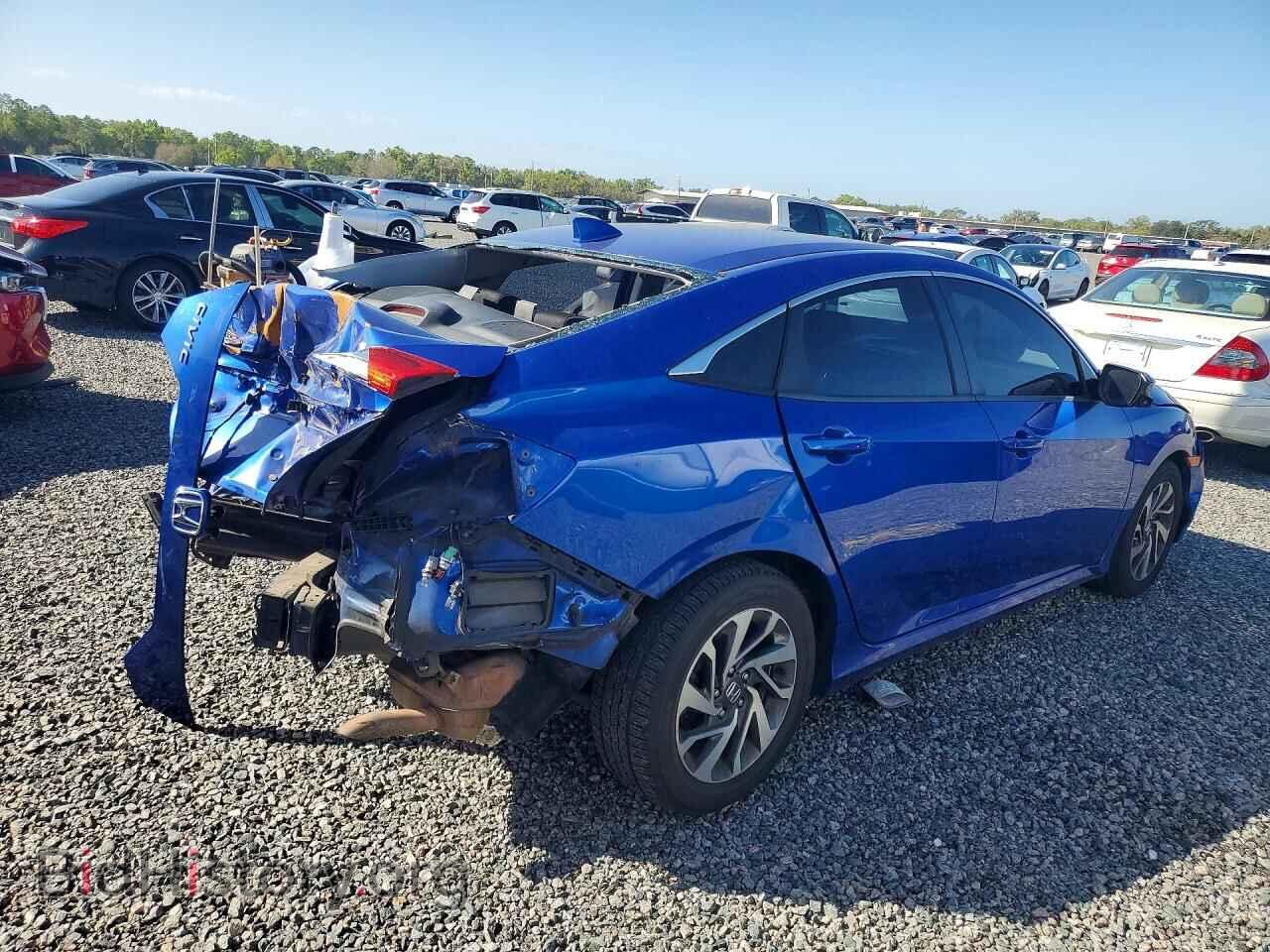 2017 HONDA CIVIC - VIN: 19XFC2F77HE018841 - Фото 3