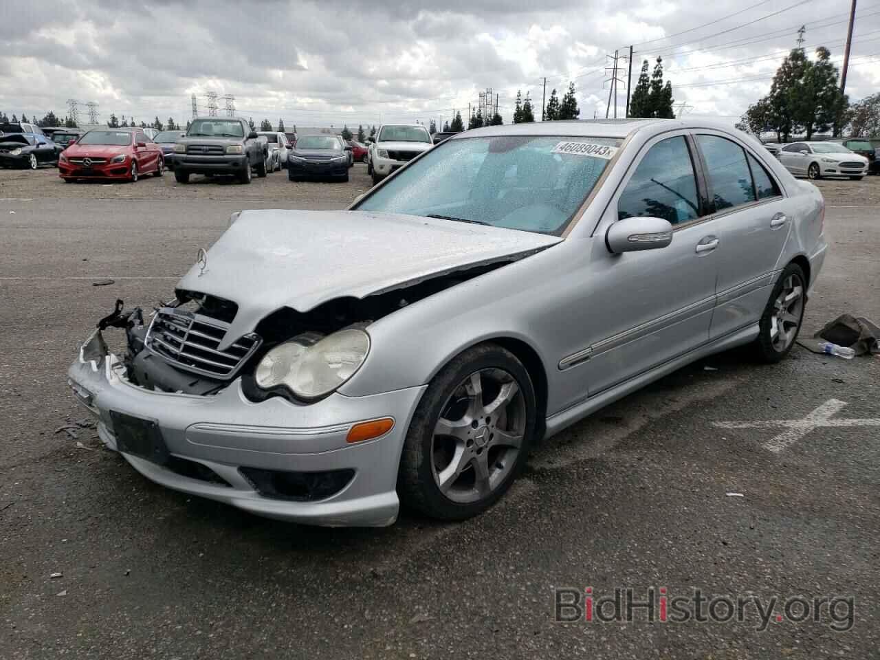 Photo WDBRF52H87F849627 - MERCEDES-BENZ C-CLASS 2007