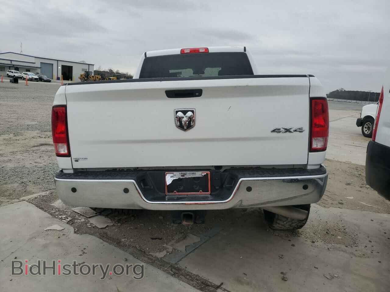2018 RAM All Models - VIN: 3C6UR5CJ3JG148172 - Photo 6