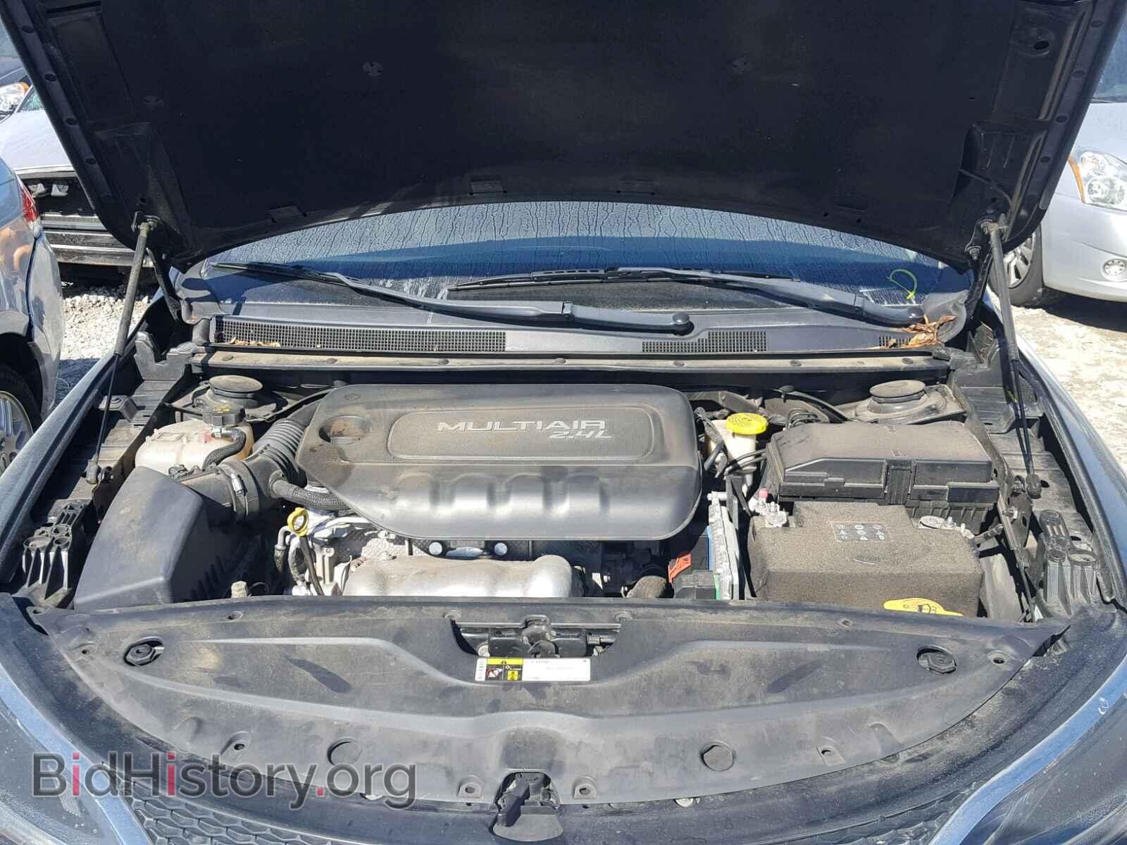 2016 CHRYSLER 200 - VIN: 1C3CCCAB1GN104844 - Фото 7