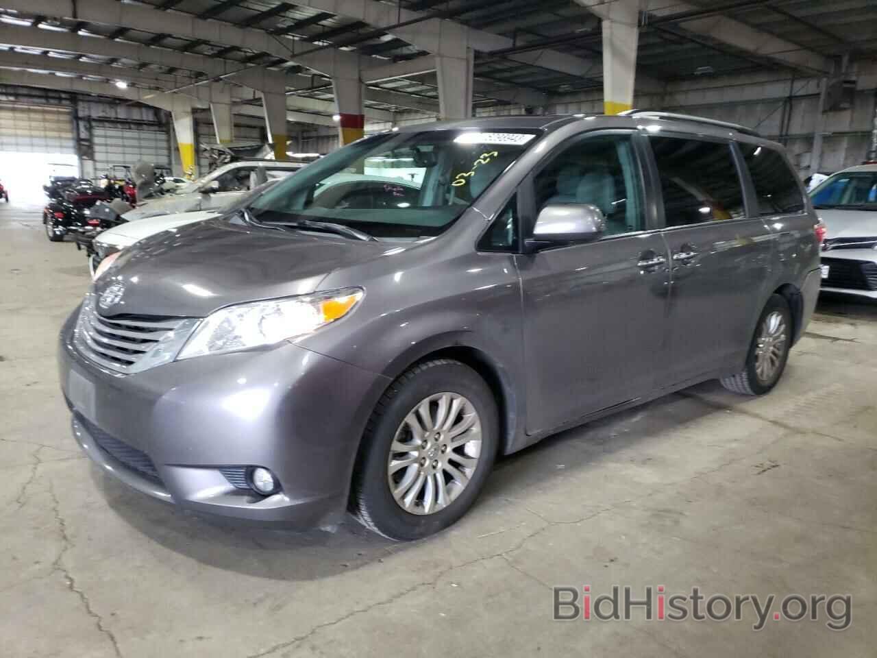 Фотография 5TDYK3DC9GS703705 - TOYOTA SIENNA 2016