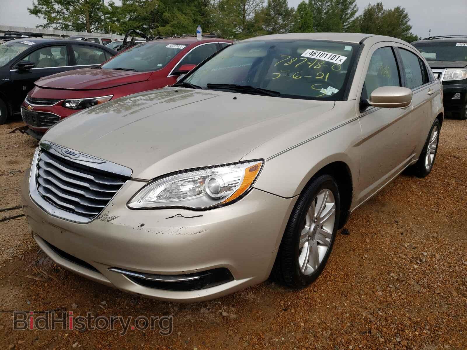 2013 CHRYSLER 200 - VIN: 1C3CCBBB8DN737927 - Фото 2