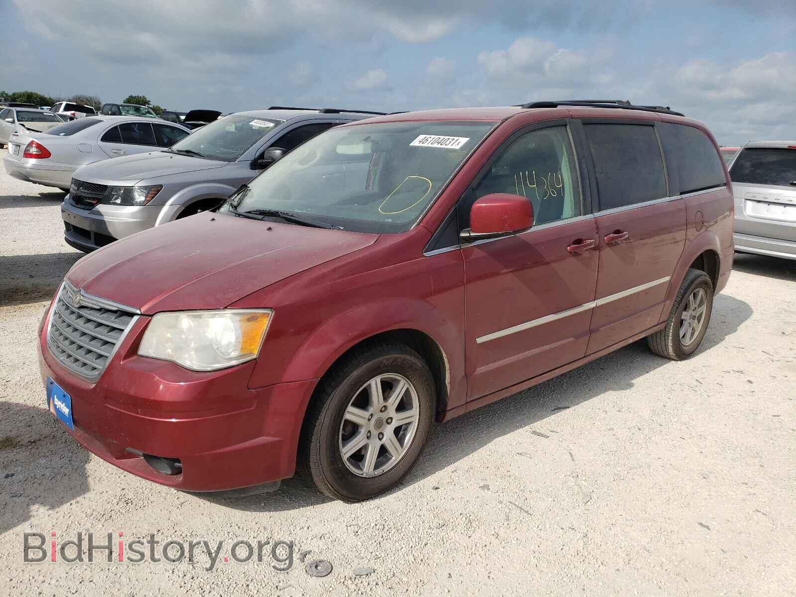 2010 CHRYSLER MINIVAN - VIN: 2A4RR8D12AR431259 - Photo 2