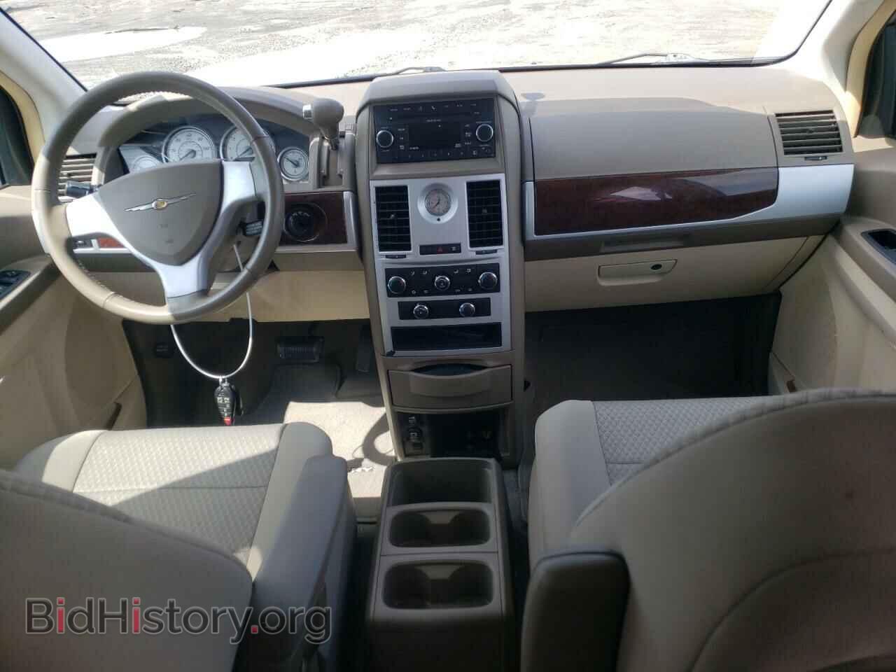 2010 CHRYSLER MINIVAN - VIN: 2A4RR5D17AR189809 - Фото 8