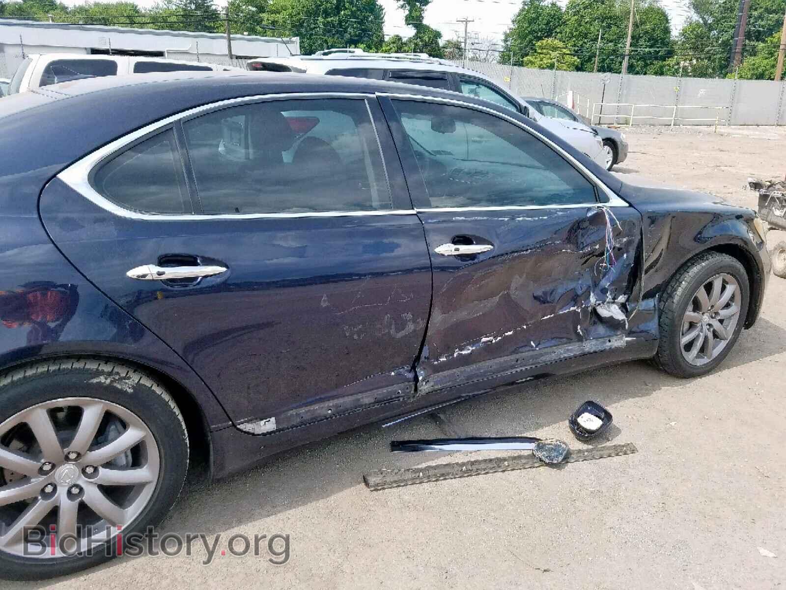 2007 LEXUS LS460 - VIN: JTHBL46F575041562 - Photo 9