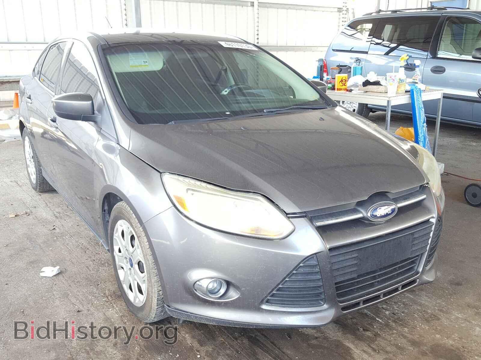 Photo 1FAHP3F29CL417683 - FORD FOCUS 2012