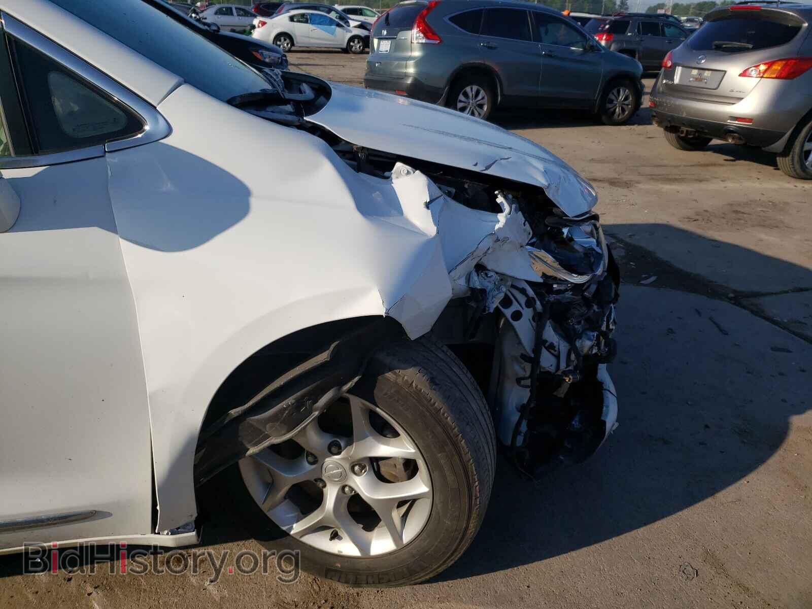 2018 CHRYSLER PACIFICA - VIN: 2C4RC1EGXJR316040 - Фото 9