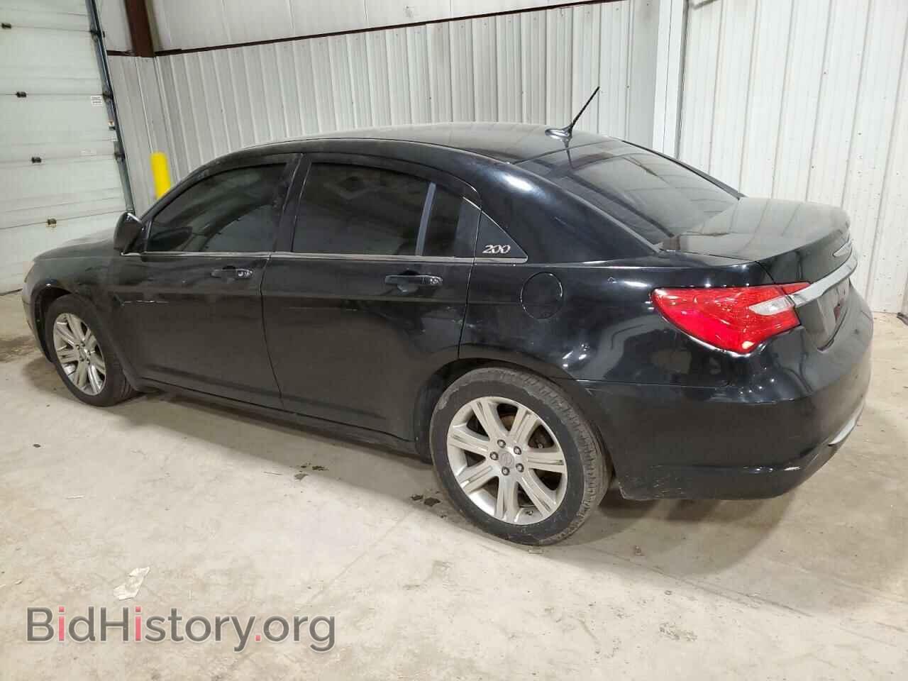 2011 CHRYSLER 200 - VIN: 1C3BC1FG3BN615646 - Фото 2