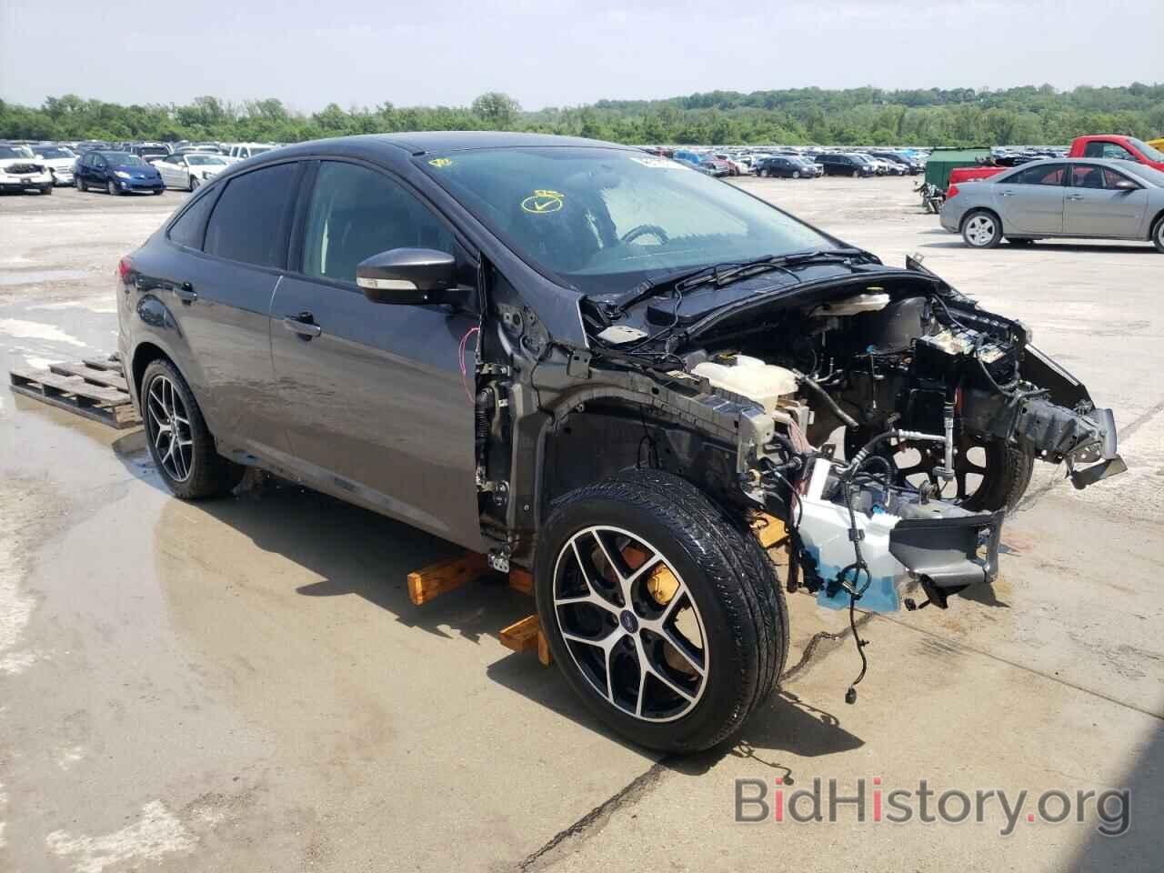 Photo 1FADP3H2XJL211166 - FORD FOCUS 2018