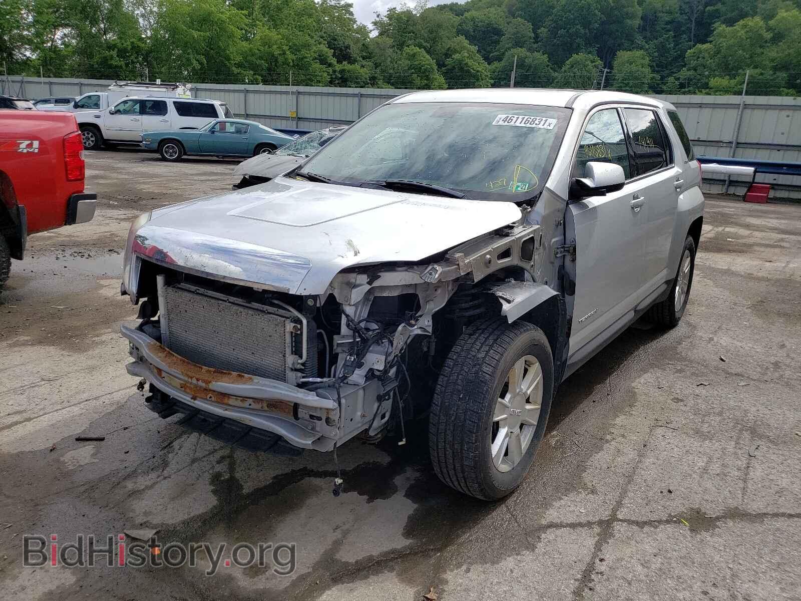 2011 GMC TERRAIN - VIN: 2CTFLREC2B6310013 - Photo 2