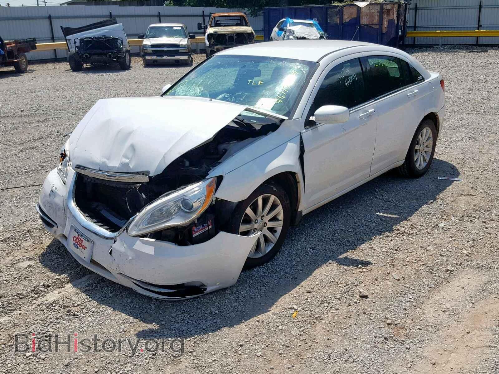 2012 CHRYSLER 200 - VIN: 1C3CCBBB3CN181332 - Фото 2